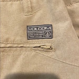 VolcolmChino hybrid short
4 way stretch 30 waist